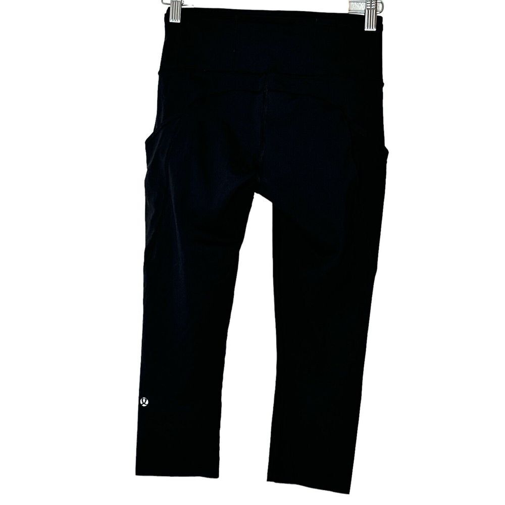 Lululemon Leggings Women's Size 6 Black Crop 18" Athletic Yoga Gym Outdoor